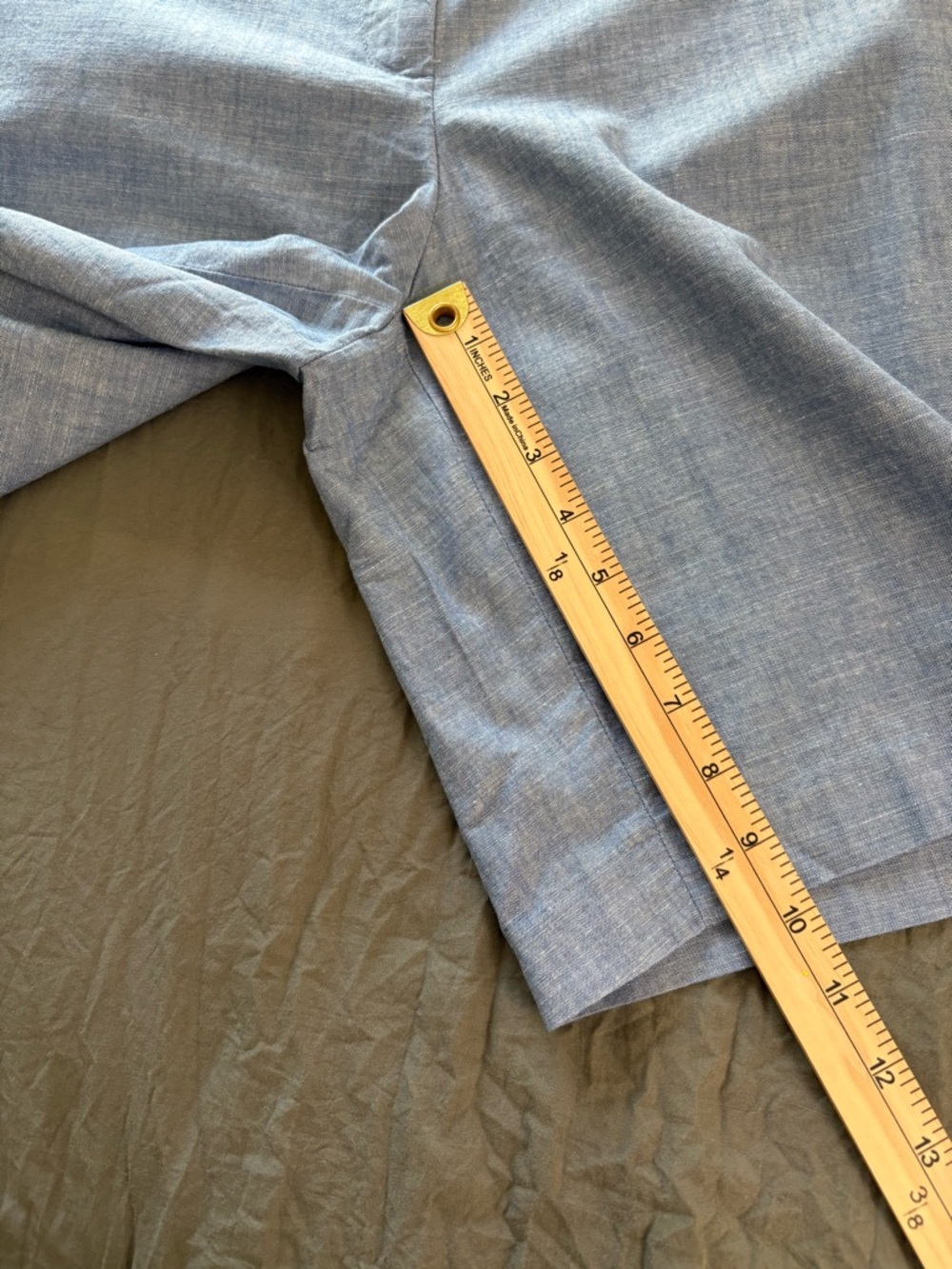 Talbots Perfect Short Chambray Cotton Bermuda. Size 10P. - Picture 10 of 10